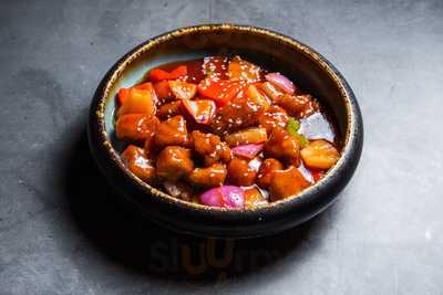 Shanghai Station Cuatro Torres