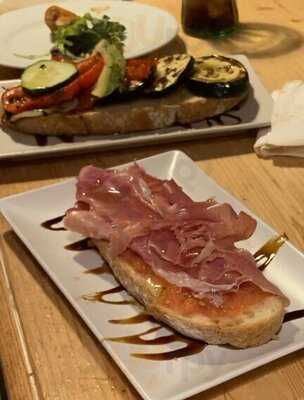 Candelaria Drinks & Food