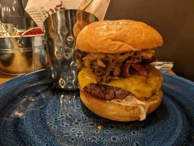 Freaks Burger Santa Teresa