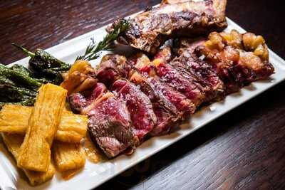 Tria Restaurante Cuatro Torres - Photo 8