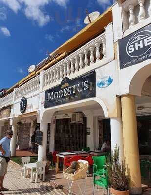 Cadar Chimney Cakes, Fontana