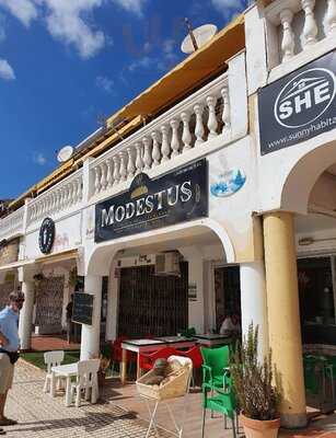 Cadar Chimney Cakes, Fontana