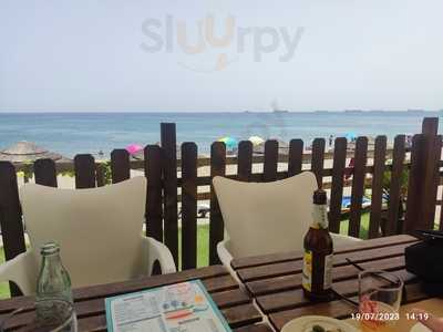 Chiringuito La Rayuela Beach