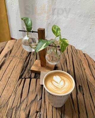 Delatribu Coffee & Bread