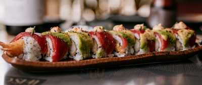 Kutoshi · Sushi, Wok & Bowls