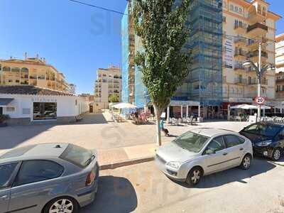 Casa Cariña Bar & Bistro