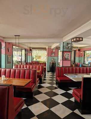 Ruby Tuesday's American Diner