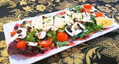 Kiss Gastro-bar Wines & Cocktails