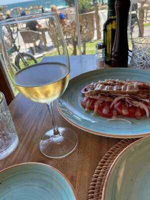 Playa Nini Beach Restaurant