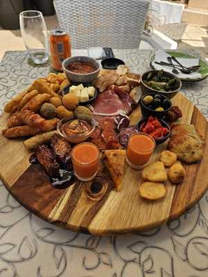 Carpe Diem Lounge And Tapas