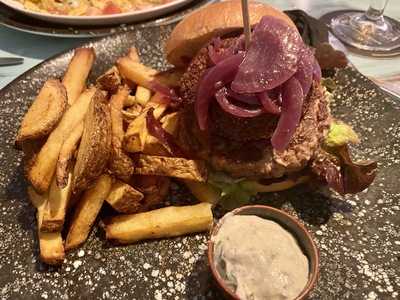 Marqués Tapas & Cocktails