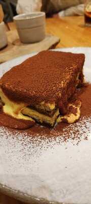 Lettera Madrid La Moraleja