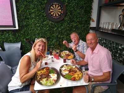 Uncle Rons Calle Londres