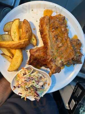 Portside Bar & Grill