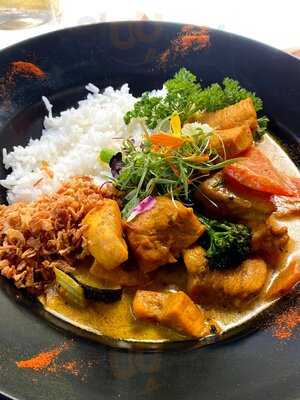 Portside Bar & Grill