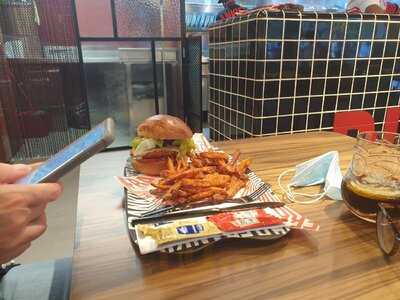 Frankie's Burger Bar