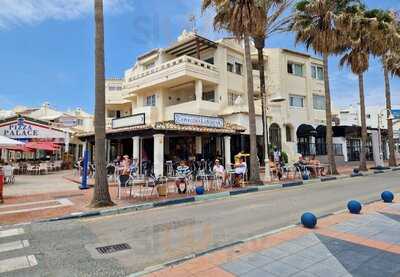 Cervecerias La Surena Y 100 Montaditos