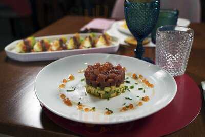 Artwall Bar - Restaurant