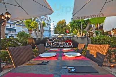 Le Bistro