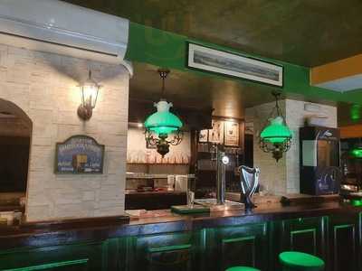 Micko's Irish Bar