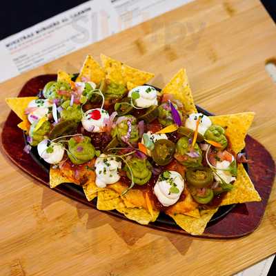 The Black Teatinos Gastrogrill