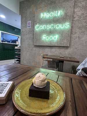 Manuka - Marina Banus