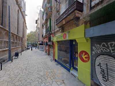 Daruma Cort · Sushi & Asian Food