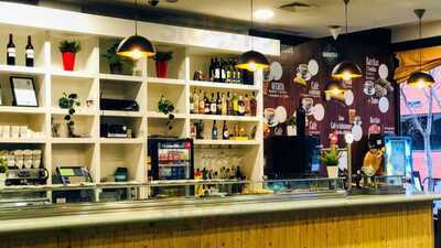 Bar Restaurante Manhattan