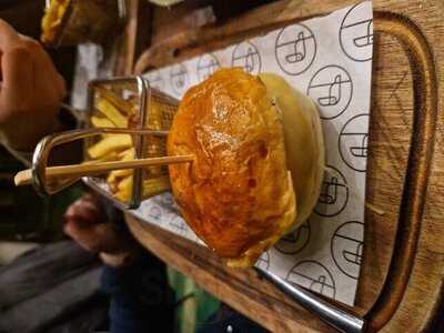 Zazú Lounge - Cortes