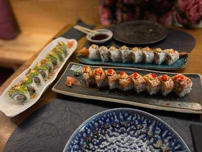 Zabú Tropical Sushi Bar