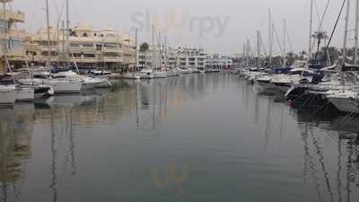 Mcguinness Irish Pub