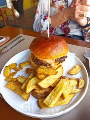 Kino's Smokehouse & Bbq