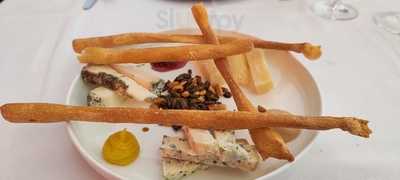 Le Grand Café Rouge