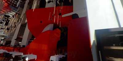 Le Grand Café Rouge