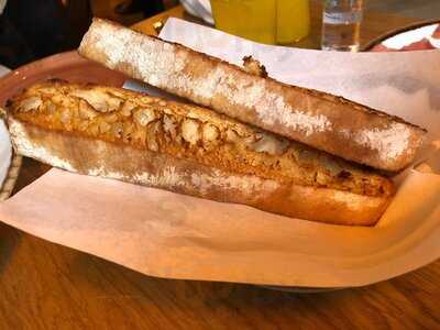 Restaurante Ginos Vialia