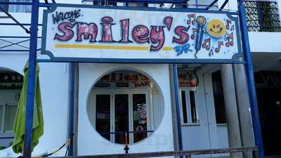 Smiley's Bar