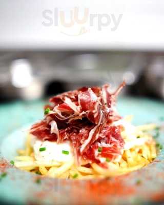 La Cova De Sant Quirze