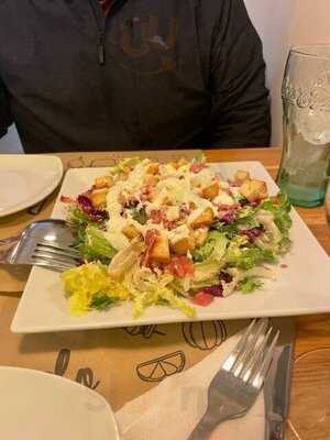 Panzerotti Cafe & Bar