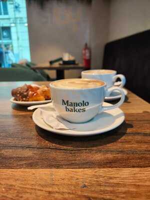 Manolo Bakes