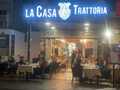 La Casa Trattorria