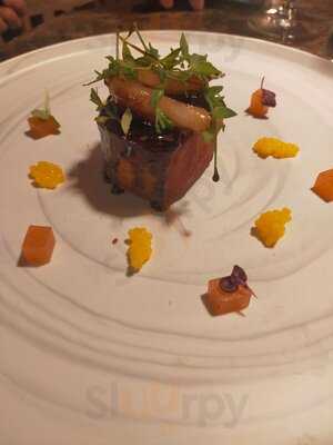 Lincoln 32 Restaurant & Bistro