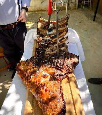 Fumata Negra Asador Argentino