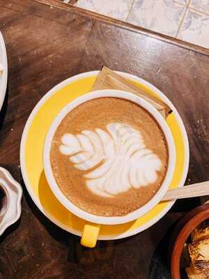 Billy Brunch & Lounge