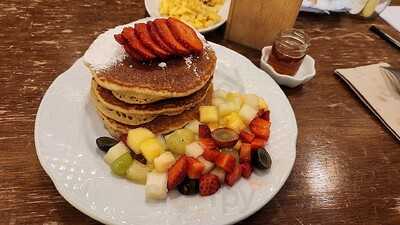 Billy Brunch & Lounge