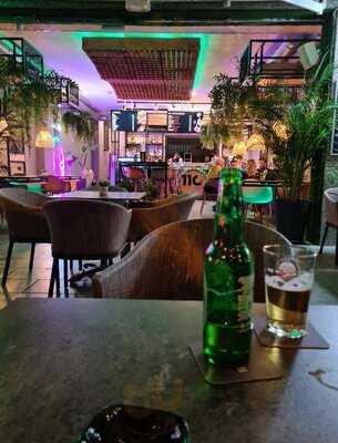 Urban Food 11c Cocktail & Drinks