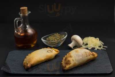 La Nonna Pizzas & Empanadas