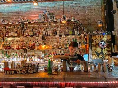 Mariposa Negra Cocktail Bar