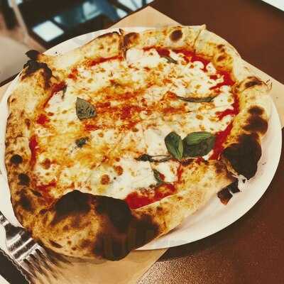 Pazzi Focacceria & Pizzeria