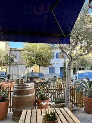 Can Sion Tapas Y Vinoteca