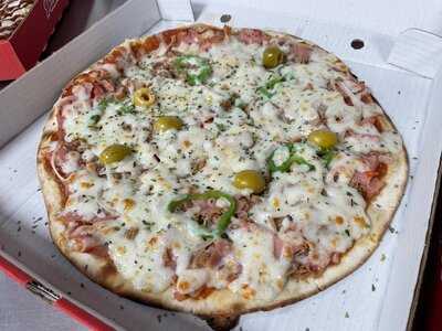 Pizzeria +x- Nueva Andalucía